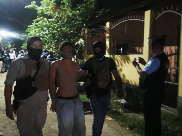 Los agentes de la Dirección Policial de Investigaciones (DPI) realizaron varias capturas la noche del martes.