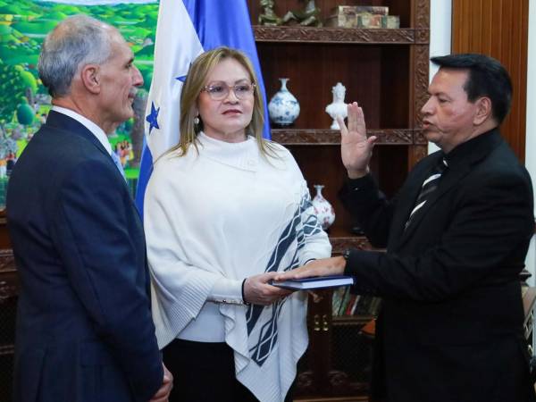 Gálvez asumió el cargo con el objetivo de <b>mejorar la capacidad operativa</b> de la empresa y contribuir al desarrollo institucional de Honduras.