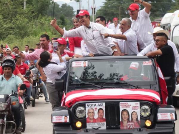 Pese a cambiar de partido en cada proceso electoral, los expertos consideran que tienen arrastre político.