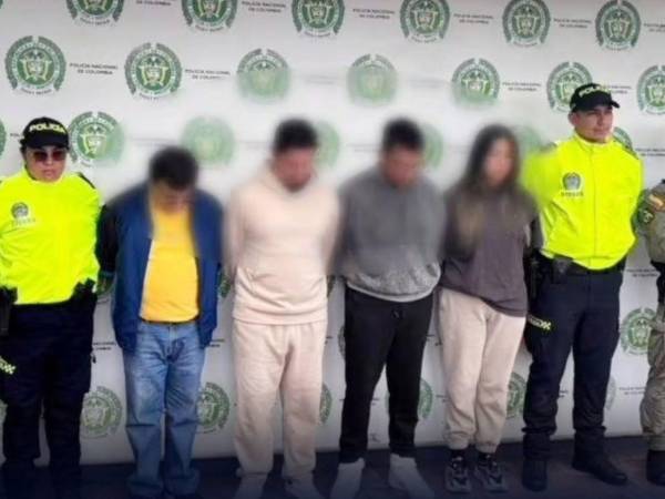 La Policía Nacional de Colombia llevó a cabo cuatro registros en Bogotá, que culminaron con el arresto de otras cinco personas.