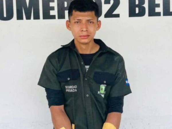 Sandro Josué Martínez Núñez disparó contra el adolescente minutos después de sacar el arma de su casillero.