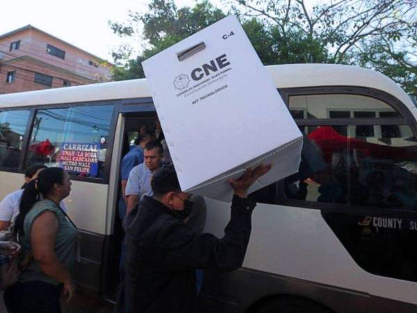 Los transportistas aseguran que la falta de pago del CNE ha generado pérdidas económicas y advierten nuevas acciones de presión.