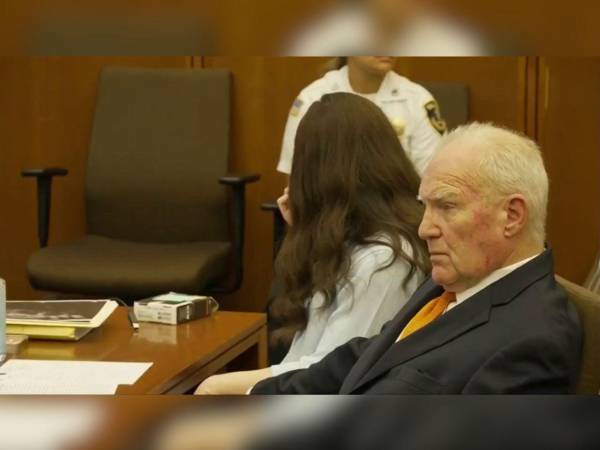 El testimonio de un médico que atendió al menor de las víctimas tras el ataque de su madre hizo que la acusada rompiera en llanto. Aquí los detalles del juicio contra Lindsay Clancy.