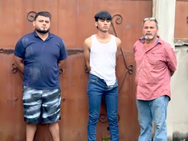 Los detenidos por el crimen son Eder Portillo Turcios, Víctor Tejada Lara y Gustavo Tejada Frech.