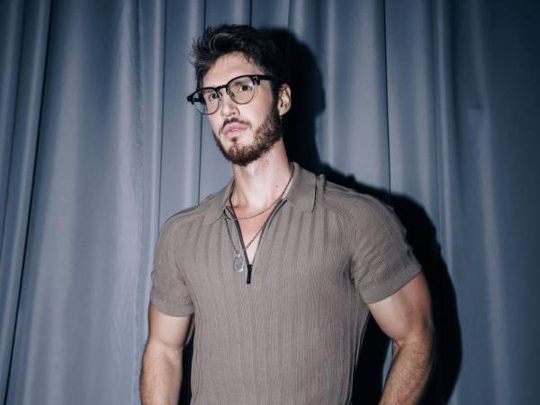 El cantante y modelo argentino Fede Dorcaz perdió la vida el pasado 9 de octubre a los 29 años, tras ser atacado con un arma de fuego mientras conducía por calles de la Ciudad de México. Su deceso ocurrió apenas días antes de que fuera anunciado como parte del elenco de la séptima temporada de Las estrellas bailan en Hoy, programa del matutino de Televisa.