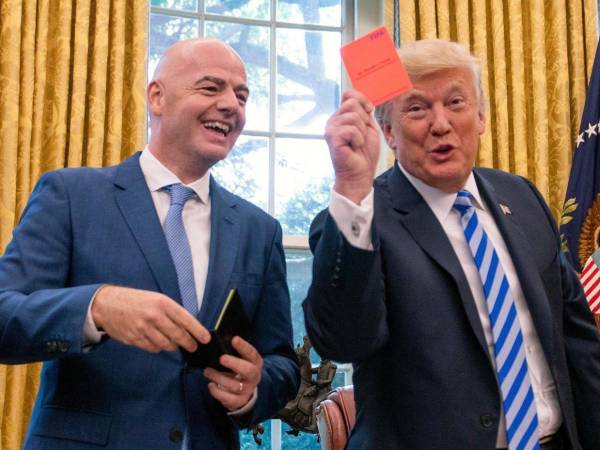 El Mundial 2026 está teniendo un gran éxito y los juegos en Estados Unidos han tenido gran cantidad de aficionados. Es por ello que Donald Trump planea una propuesta a la FIFA que podría beneficiar a Honduras y otras selecciones.