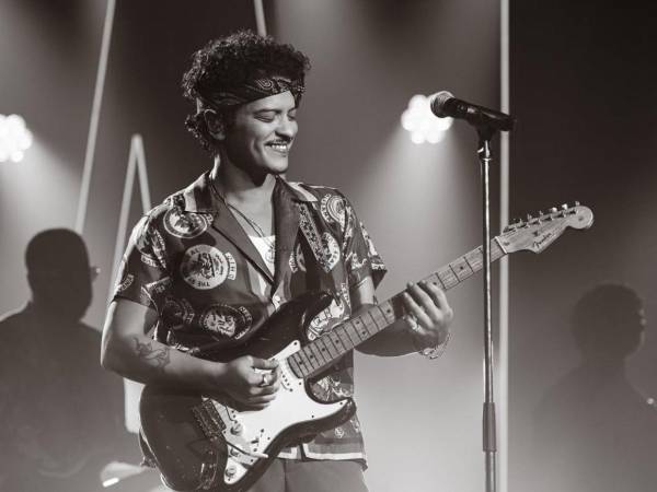El cantante estadounidense Bruno Mars han anunciado su nueva gira internacional que le llevará este 2026 por grandes estadios de América y Europa con su último álbum titulado The Romantic, que será lanzado oficialmente el próximo mes de febrero.