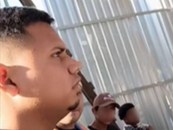 Un joven que sobrevivió al terrible accidente en Villa Nueva de la capital, que cobró la vida de ocho personas y que dejó alrededor de diez heridos, relató los instantes de horror que vivió durante el siniestro. El ciudadano conmovió al manifestar que solo unos centímetros lo separaron de la muerte.
