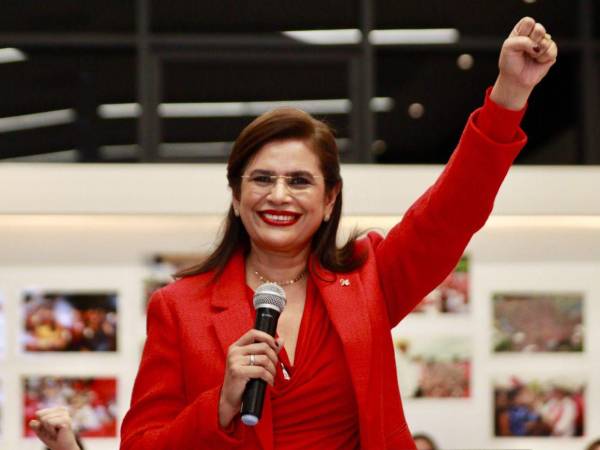 Rixi Moncada es la candidata oficialista en el proceso electoral general en Honduras.