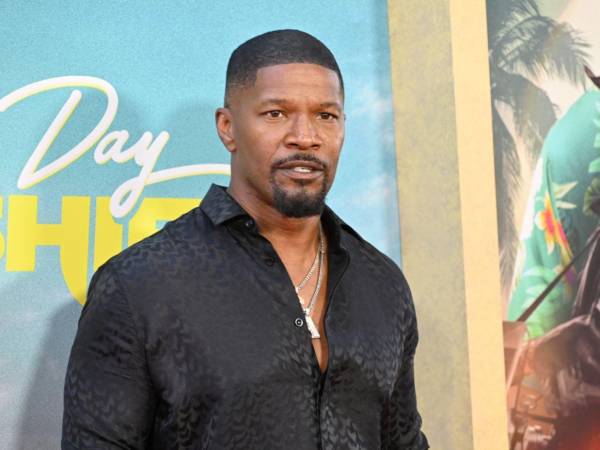 El actor Jamie Foxx será padre por tercera vez. Su novia, Alyce Huckstepp, está embarazada de varios meses en lo que será su primera maternidad.