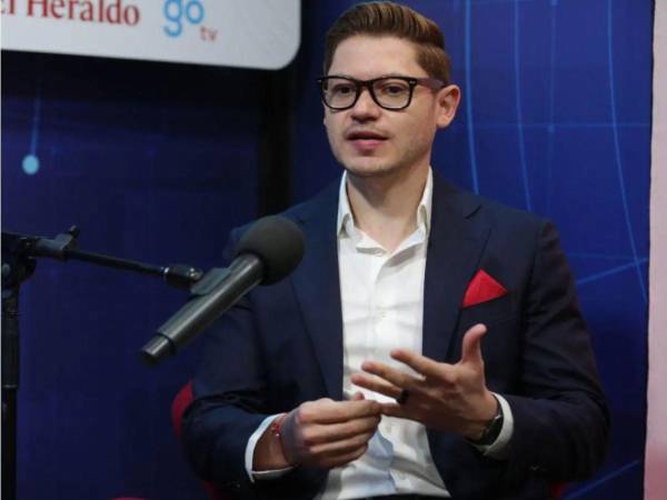 Rashid Mejía, diputado de la bancada del Partido Liberal durante una entrevista.