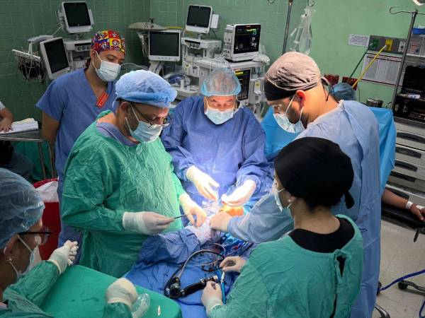 La mora quirúrgica que hay en el país es de más de 13,000 pacientes, indicaron las autoridades sanitarias.