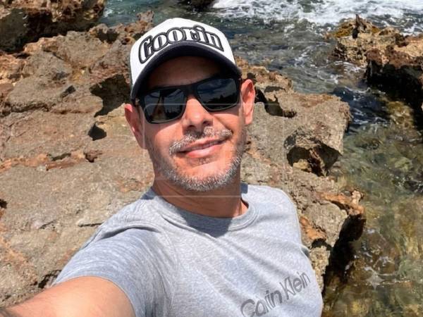Hombres armados llegaron hasta el carwash de Milton Rápalo para atacarlo a balazos en un centro comercial de San Pedro Sula. Aunque hasta el momento no se ha confirmado la causa exacta, esto es lo que se conoce sobre su crimen.