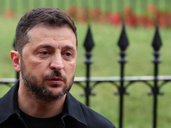 Rusia puede poner fin a esta guerra en cualquier momento porque prolongarla solo ampliará la escala de nuestras operaciones defensivas contra objetivos dentro de territorio ruso, advirtió Zelenski.