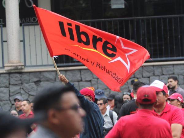La ANEEAH ha denunciado que incluso diputados de Libre han convocado a colectivos de Libre para confrontar a las enfermeras y enfermeros auxiliares.