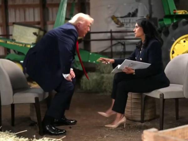 Momento en que Kristen Welker le pedía al presidente no retirarse de la entrevista, pero él se levantó y se marchó.