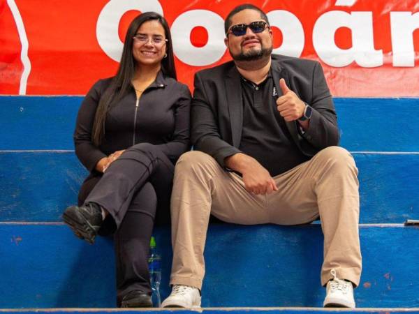 Un video divulgado en redes sociales mostró una conversación vía WhatsApp entre la diputada de Copán, Isis Cuéllar, y el exsecretario de Sedesol, José Carlos Cardona Erazo, sobre el desvío de dinero.