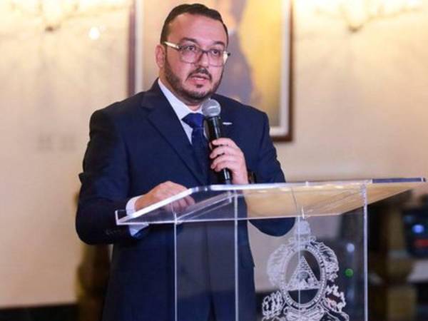 El ministro de Comunicaciones, José Argueta, afirmó que el lunes darán a conocer los alcances de la reunión.