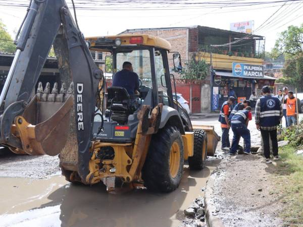 El alcalde electo Juan Diego Zelaya recibió su credencial del CNE y aseguró que su gestión ya trabaja en soluciones urgentes como la limpieza de la ciudad.