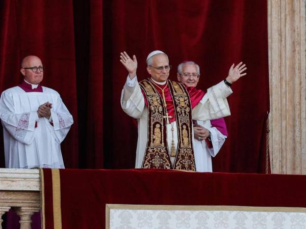 El papa León XIV, anteriormente el cardenal Robert Prevost, fue elegido el 8 de mayo de 2025 como el papa número 267 de la Iglesia Católica.