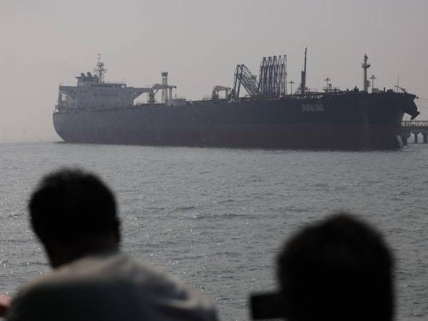 La compañía reconfiguró, además, sus rutas tradicionales a través de Bab el Mandeb y el Canal de Suez, desviándolas alrededor del Cabo de Buena Esperanza.