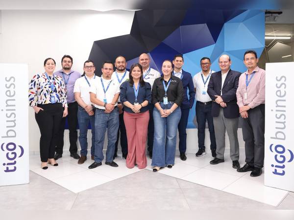 Expertos de Tigo Business acompañan a las organizaciones en todo el proceso de implementación y soporte.