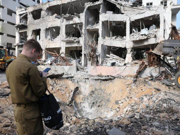 Tras el ataque coordinado de Estados Unidos e Israel contra Irán, que se inició el sábado, Teherán lanzó una operación militar contra Israel y algunos de sus países vecinos en Oriente Medio.