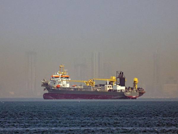 El reporte más reciente indica que el buque ya arribó al puerto de Bandar Abbas, en Irán.