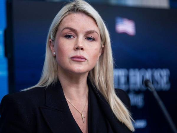 La secretaria de prensa de la Casa Blanca, Karoline Leavitt, habló ante los medios.