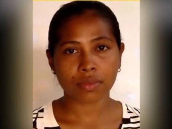 Brenda Mercedes Deras Rodríguez era originaria de Santa Rosa de Copán y tenía 46 años. Se desconoce el autor o autores responsables de quitarle la vida.