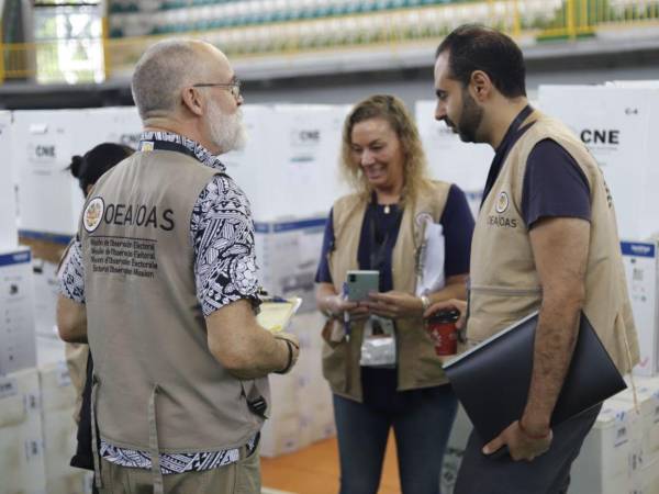 La OEA desplegó más de 100 observadores en los 18 departamentos del país durante las elecciones generales de Honduras.