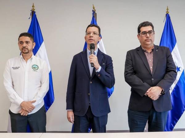 La comisión anunció el aumento al salario mínimo este lunes, tras una larga negociación desde febrero.