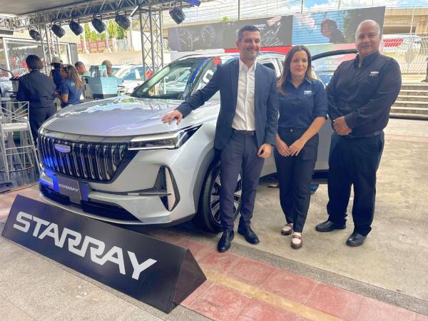 CASA JAAR presentó el nuevo Geely Starray en la feria automotriz Expomóvil 2026, que se realiza del 4 al 6 de septiembre en el Polideportivo de la UNAH, en Tegucigalpa.