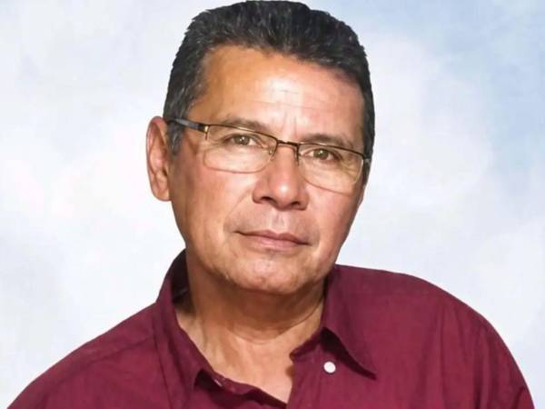 El abogado Jorge Armando Flores Rosales fue encontrado sin vida dentro de su vehículo.