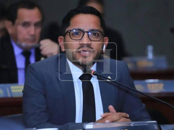 Mario Portillo impulsa proyecto para proteger a personas vulnerables del abuso digital.