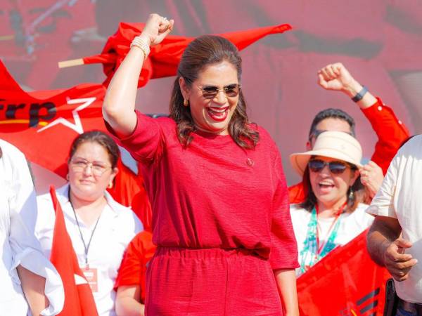 <b>Rixi Moncada</b>, precandidata presidencial por el partido Libre, celebra este sábado su cierre de campaña en San Pedro Sula y mañana lo hará en Tegucigalpa, previo al silencio electoral.