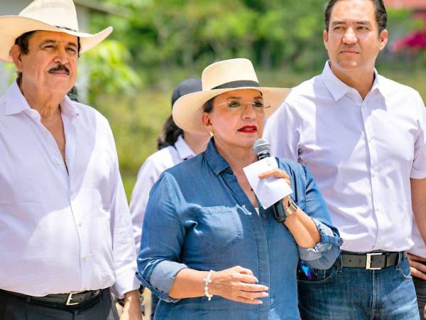 Manuel Zelaya Rosales, expresidente de Honduras, reveló a qué se dedican junto a Xiomara Castro tras dejar Casa Presidencial. El exjefe de Estado detalló cuáles son las fuentes de ingreso del matrimonio.
