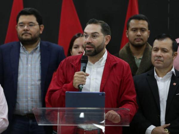 Cálix denuncia persecución y anuncia nueva estrategia electoral.