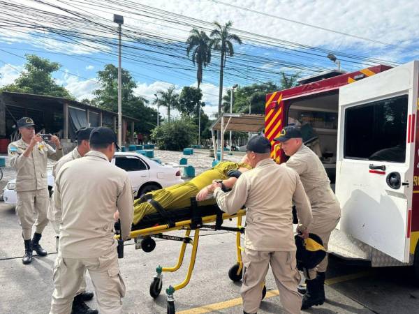 Una mujer de 45 años de edad, cayó accidentalmente a una cisterna vacía de aproximadamente 12 pies de profundidad en un hotel de La Ceiba, Atlántida. Los hechos se registraron este lunes -24 de noviembre- al filo de las 8:40 de la mañana.