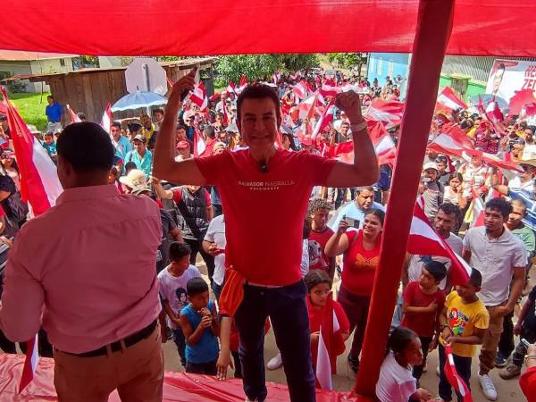 Esquipulas del Norte se convirtió en un bastión del movimiento Nasrallista, donde cientos de personas se congregaron para expresar su apoyo a la precandidatura de Salvador Nasralla.