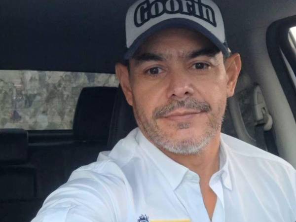 Un nuevo hecho violento se registró este lunes en San Pedro Sula, luego de que un empresario fuera asesinado a disparos en el sótano del parqueo de un centro comercial.