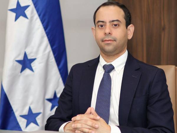 Nicolás J. García Pineda, comisionado presidente de la Comisión Nacional de Bancos y Seguros (CNBS).