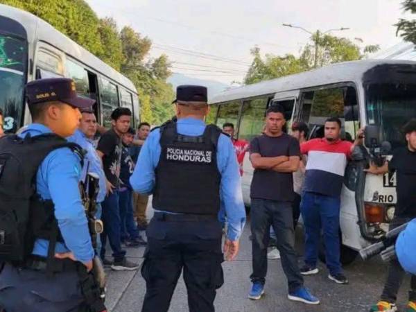 Publicaciones en redes anunciaron un paro nacional y cierres en distintos puntos de Honduras; aunque hubo protestas reales, no se comprobó que respondieran a una convocatoria nacional del sector transporte.