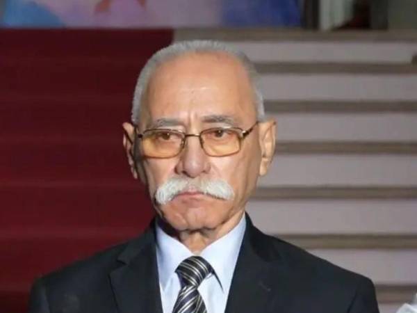 Loforte explicó que los profesionales de la salud percibían alrededor de 40,000 lempiras mensuales, monto que era depositado directamente en sus cuentas bancarias.