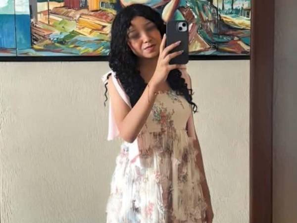 “Me quiero morir”, es la dolorosa expresión de don Marcos Delgado, padre de Sharon Delgado, víctima mortal del accidente registrado en la carretera CA-13, frente al sector de Cazenave, en La Lima, Cortés.