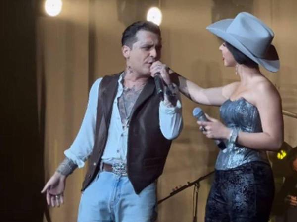 A pesar de toda la polémica en torno a su relación, el matrimonio de los mexicanos continúa sólido.