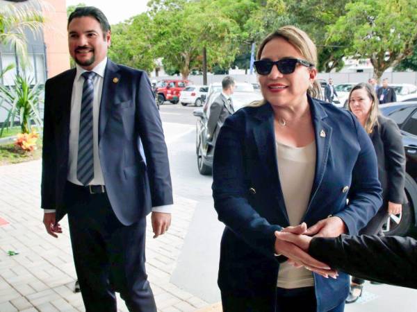 La jefa de Estado de Honduras llegó a Brasil por segunda vez en su mandato.
