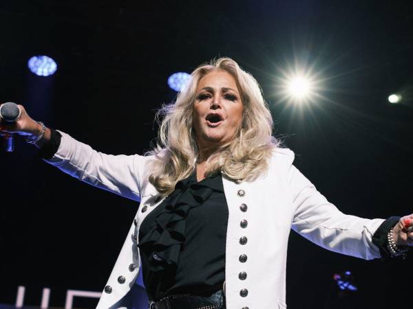 El último adiós a la legendaria voz de Total Eclipse of the Heart, Bonnie Tyler, será retransmitido en directo desde Gales para que sus fans de todo el mundo puedan unirse al homenaje.