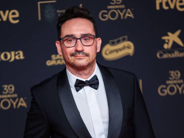 J.A. Bayona se pone al frente de esta nueva producción, un relato estructurado en tres episodios que se desarrolla en el lugar del siniestro.