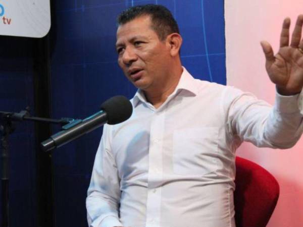 El diputado Oved López hizo referencia al video que circula en redes sociales, donde aparece Cuéllar hablando sobre el uso de fondos del Estado para campañas políticas.